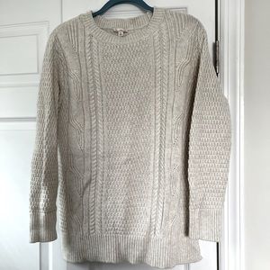 GAP Women’s Cable Knit Crew Neck Sweater